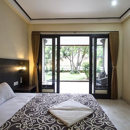 Beneyasa Beach Inn I Kuta  Exterior photo