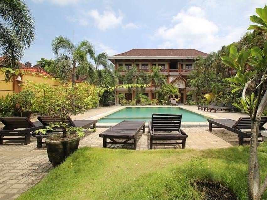 Beneyasa Beach Inn I Kuta  Exterior photo